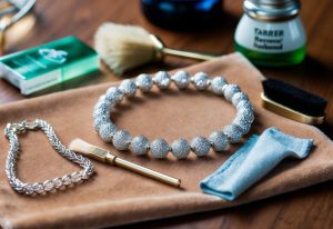 jak wyczyścić srebrną biżuterię